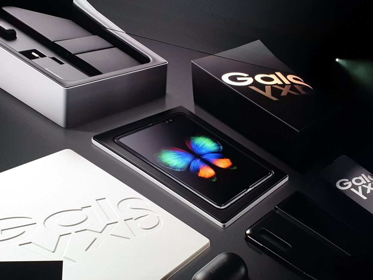 Samsung Galaxy Fold ufficiale: è realtà il primo smartphone pieghevole del colosso coreano