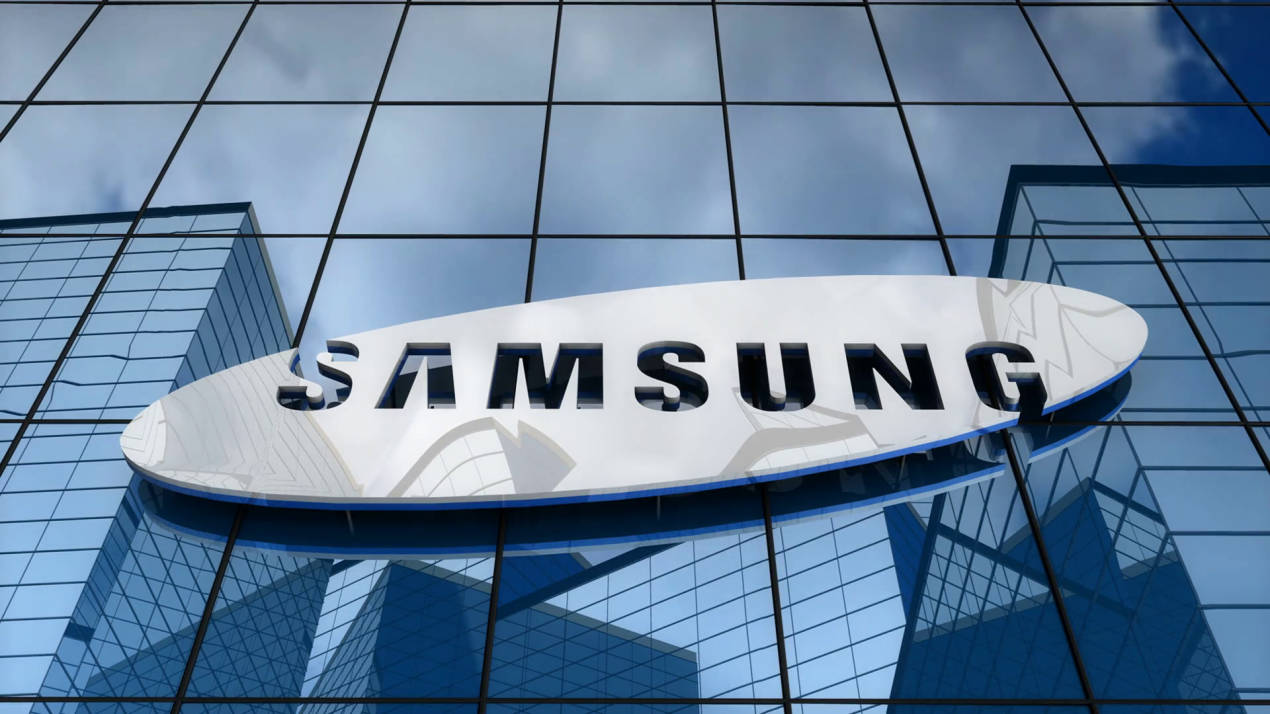 Samsung Galaxy J4+ avvistato con Android 9 Pie