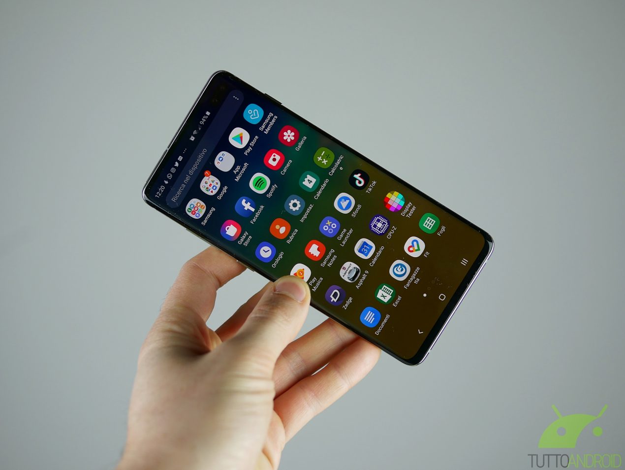 Samsung è al lavoro per portare Google Duo nell'app Messaggi