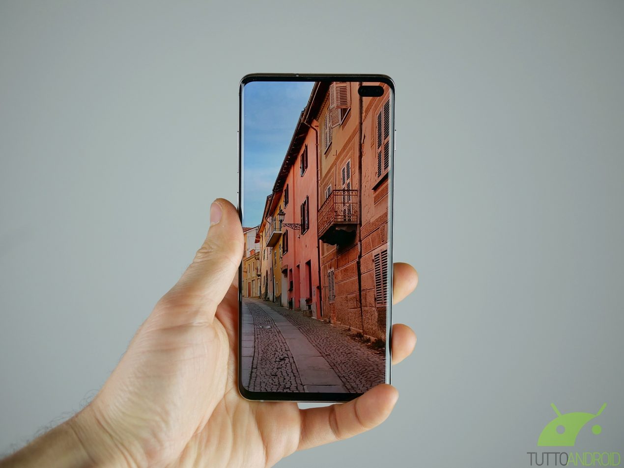 Samsung Galaxy S10 inizia a ricevere Android 10 e One UI 2.0 beta: ecco prime novità e immagini