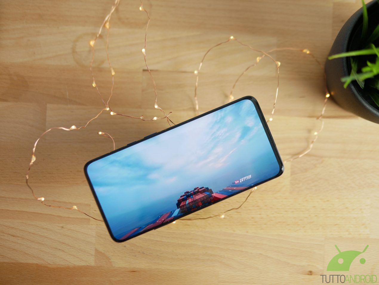 OnePlus 7 Pro 5G batte i rivali in un test di velocità (e neppure di poco)