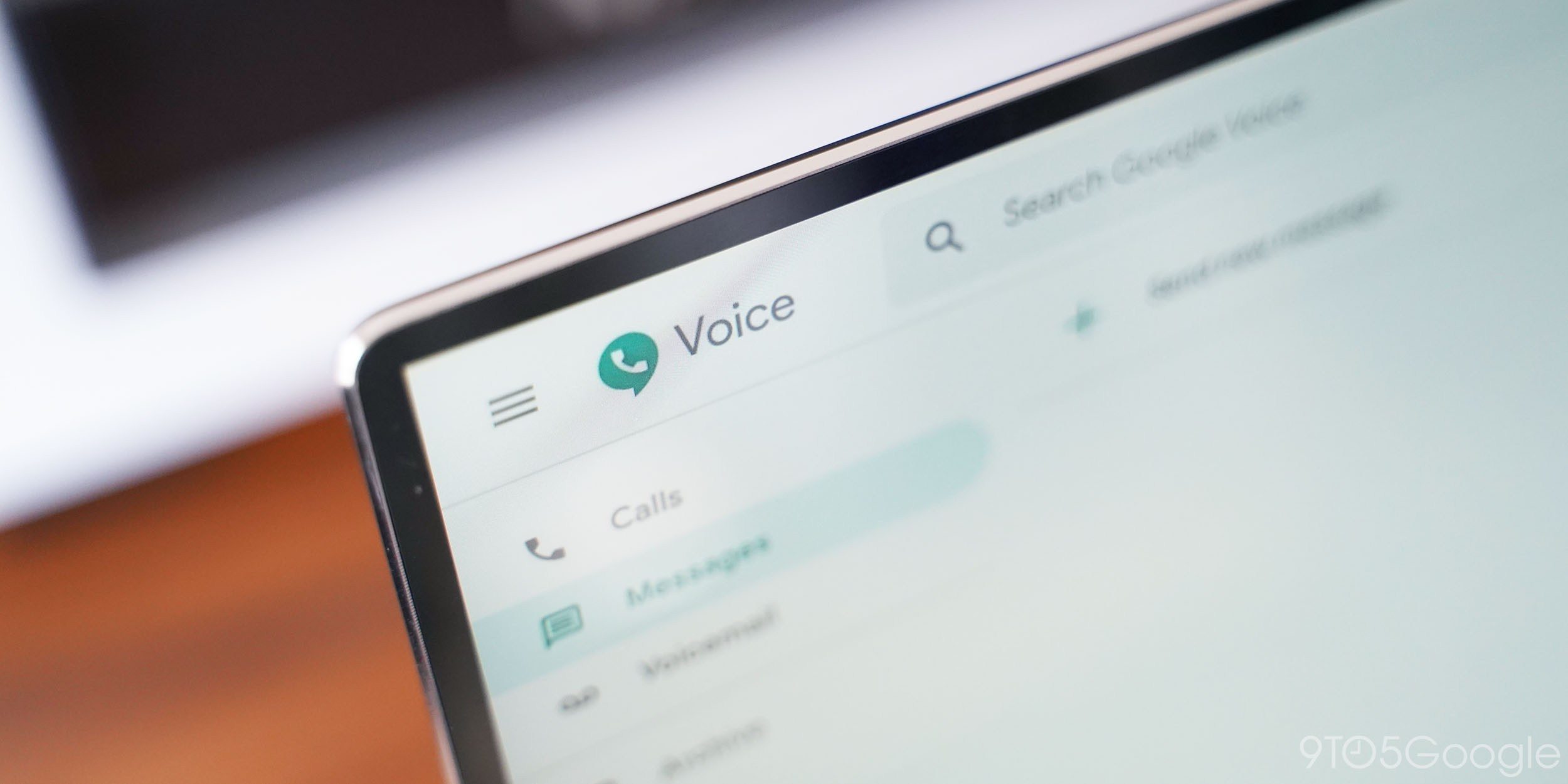 Google Voice si rinnova con una nuova interfaccia e il supporto alle chiamate a tre Google Voice si rinnova con una nuova interfaccia e il supporto alle chiamate a tre