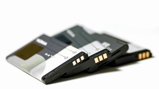 Le batterie al litio metallico potrebbero essere il futuro, anche degli  smartphone