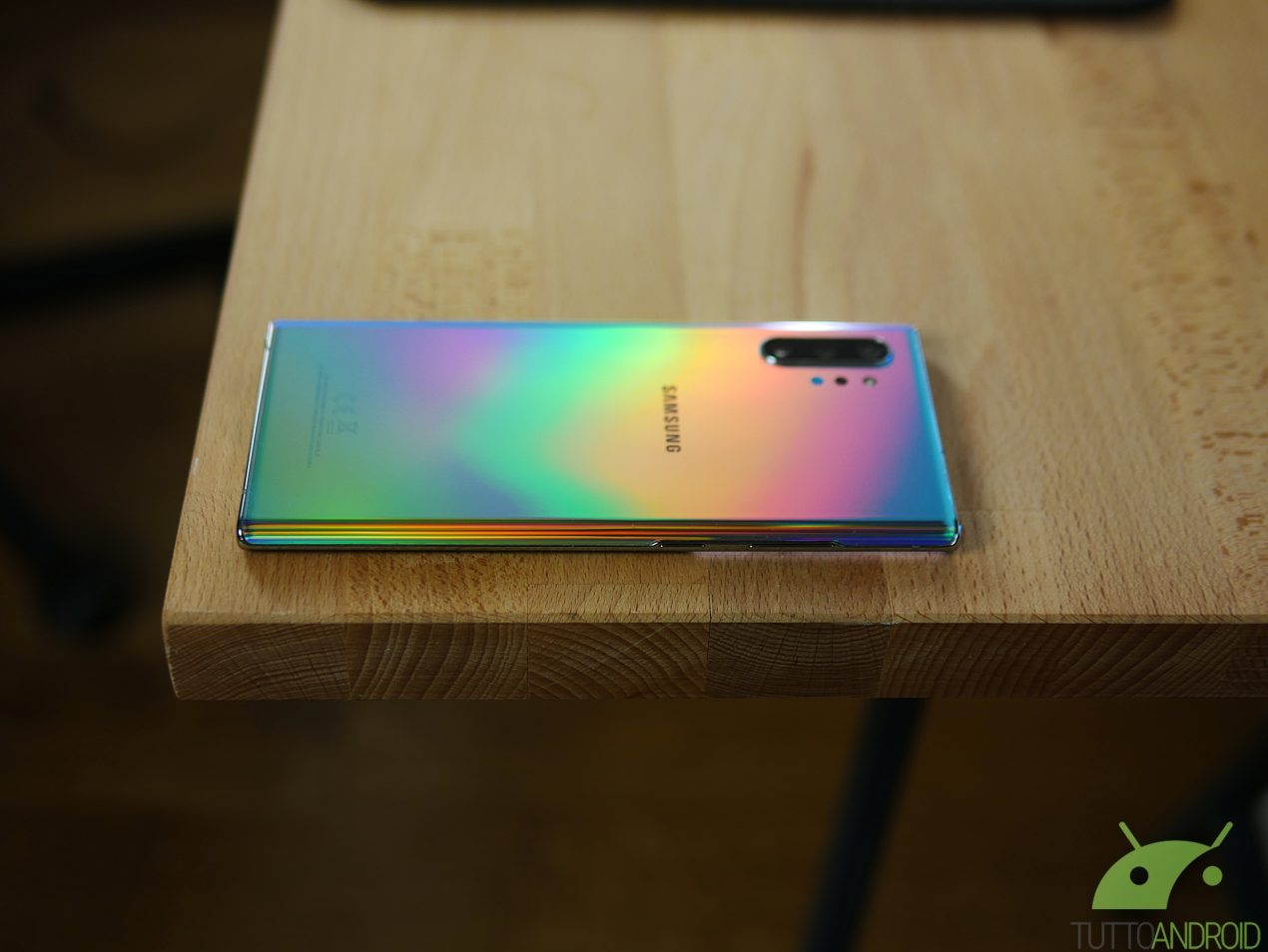 Samsung scatenata con gli aggiornamenti, mentre Xiaomi 11 Lite 5G NE accoglie la MIUI 13