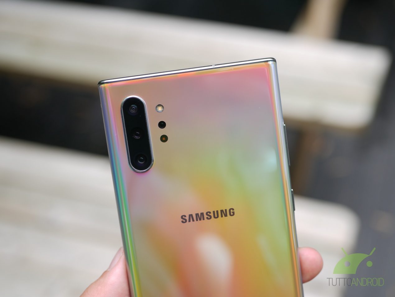 Patch di sicurezza di dicembre disponibili per vari smartphone e tablet Samsung del 2017 e del 2018