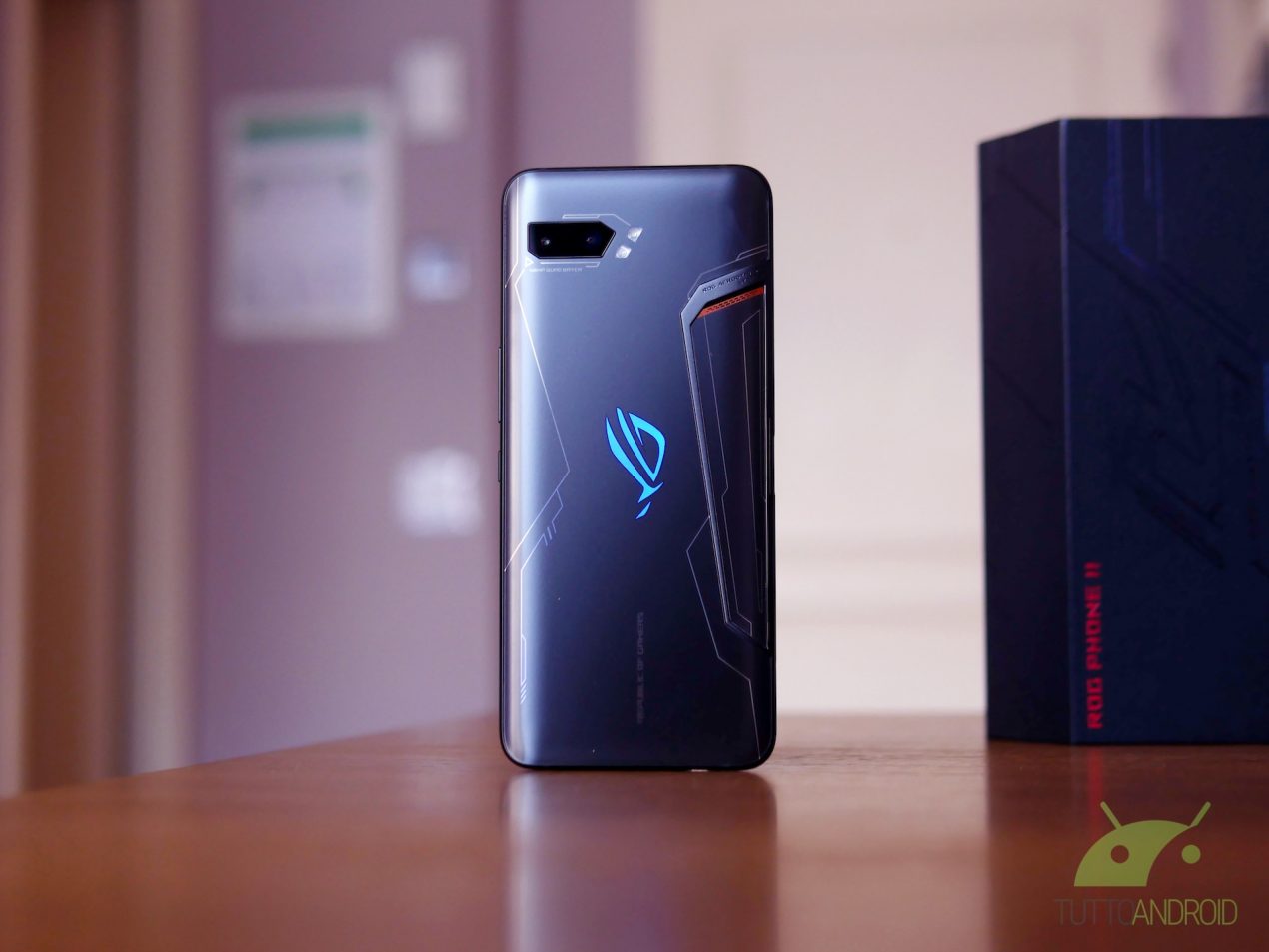ASUS ROG Phone II Ultimate Edition è velocissimo e ha potenza da vendere