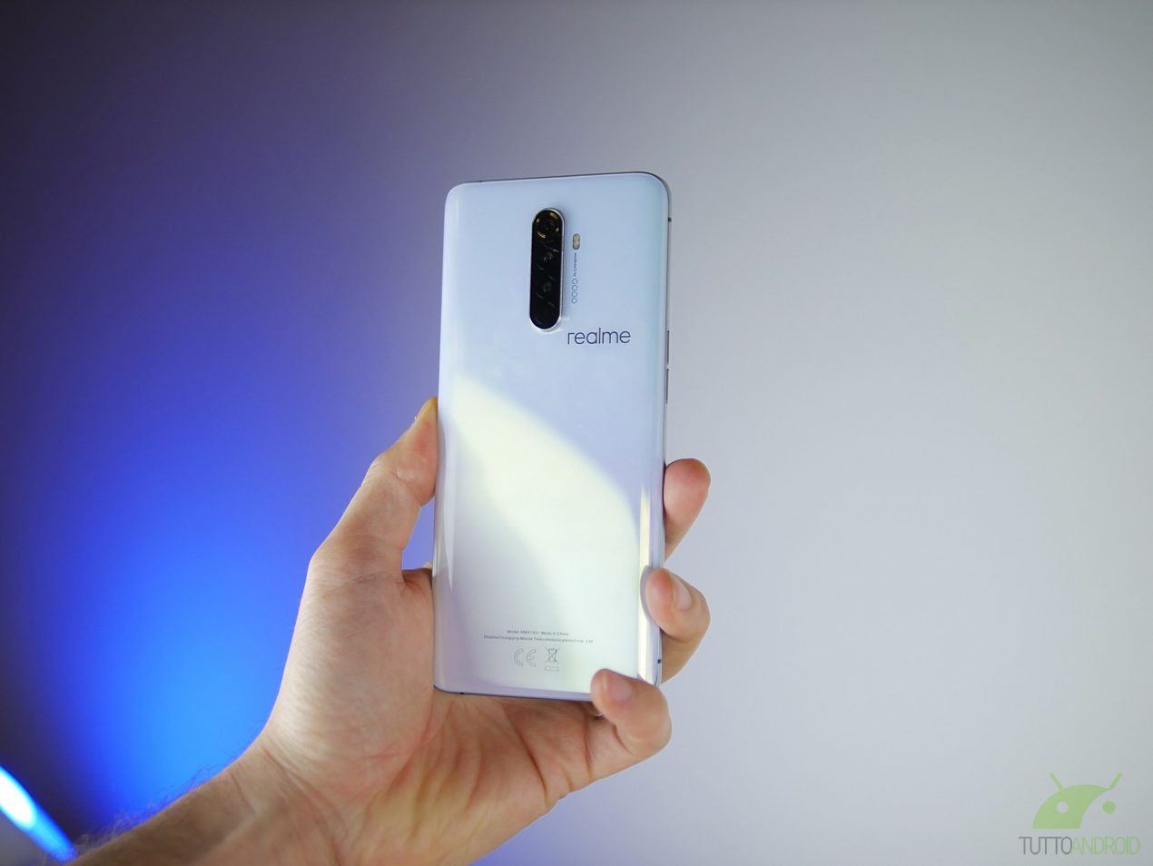 Realme X2 Pro, Samsung Galaxy A3 e A5 2017 e le Galaxy Buds ricevono dei nuovi aggiornamenti