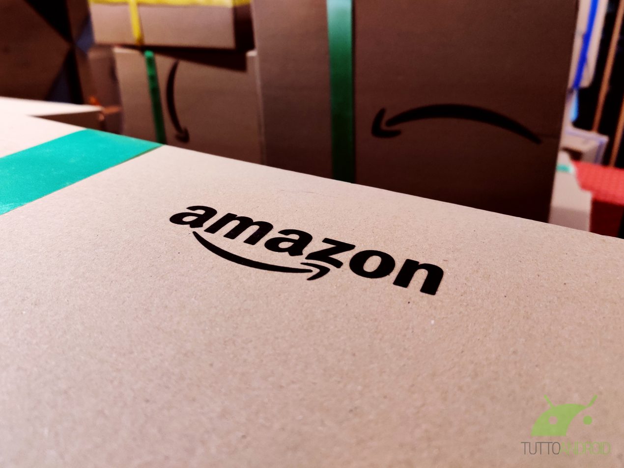 Arrivano le offerte di fine anno di Amazon, con tanti smartphone e altri prodotti tech scontati