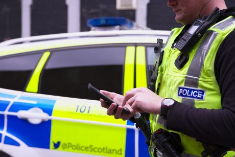 cyber kiosk polizia scozzese smartphone