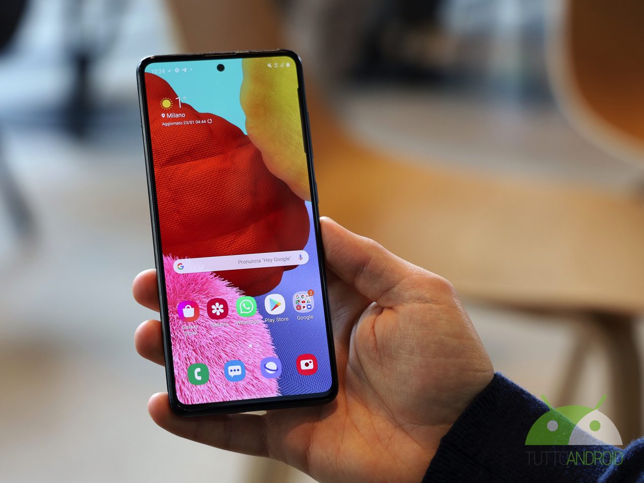 Questo smartphone di Samsung riceverà aggiornamenti ogni 6 mesi d'ora in poi