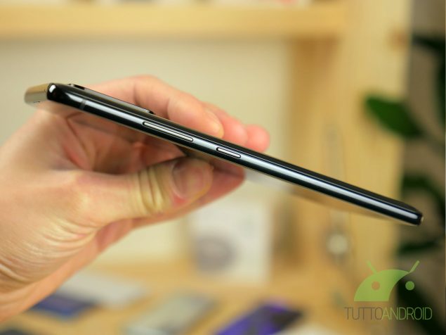 Samsung Galaxy S10 Lite tasto accensione