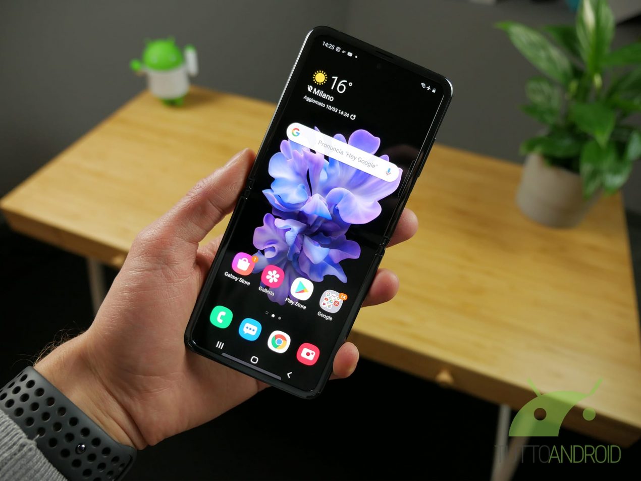 C'è Samsung Galaxy Z Flip in offerta a un prezzo assurdo da MediaWorld