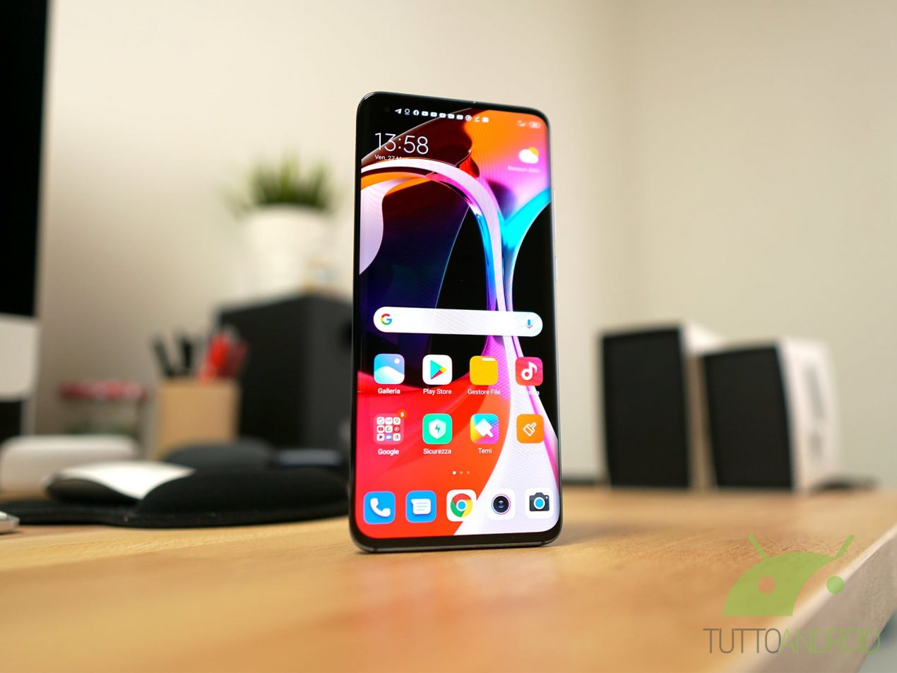 Ecco quali sono gli smartphone preferiti del CEO di Xiaomi