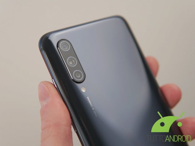 Confronto Mi 9 Lite vs Nova 5T vs Realme 6