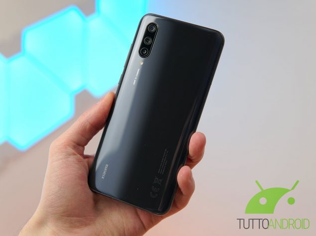 Confronto Mi 9 Lite vs Nova 5T vs Realme 6