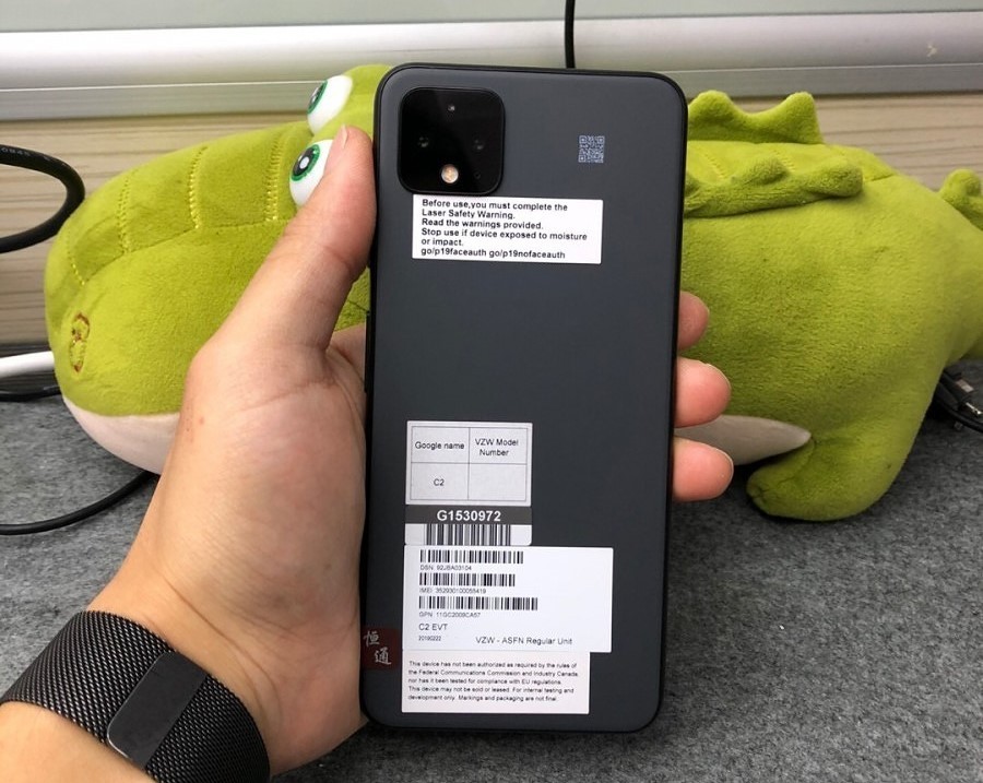 Google Pixel 4 XL era previsto anche in grigio: guardate le foto