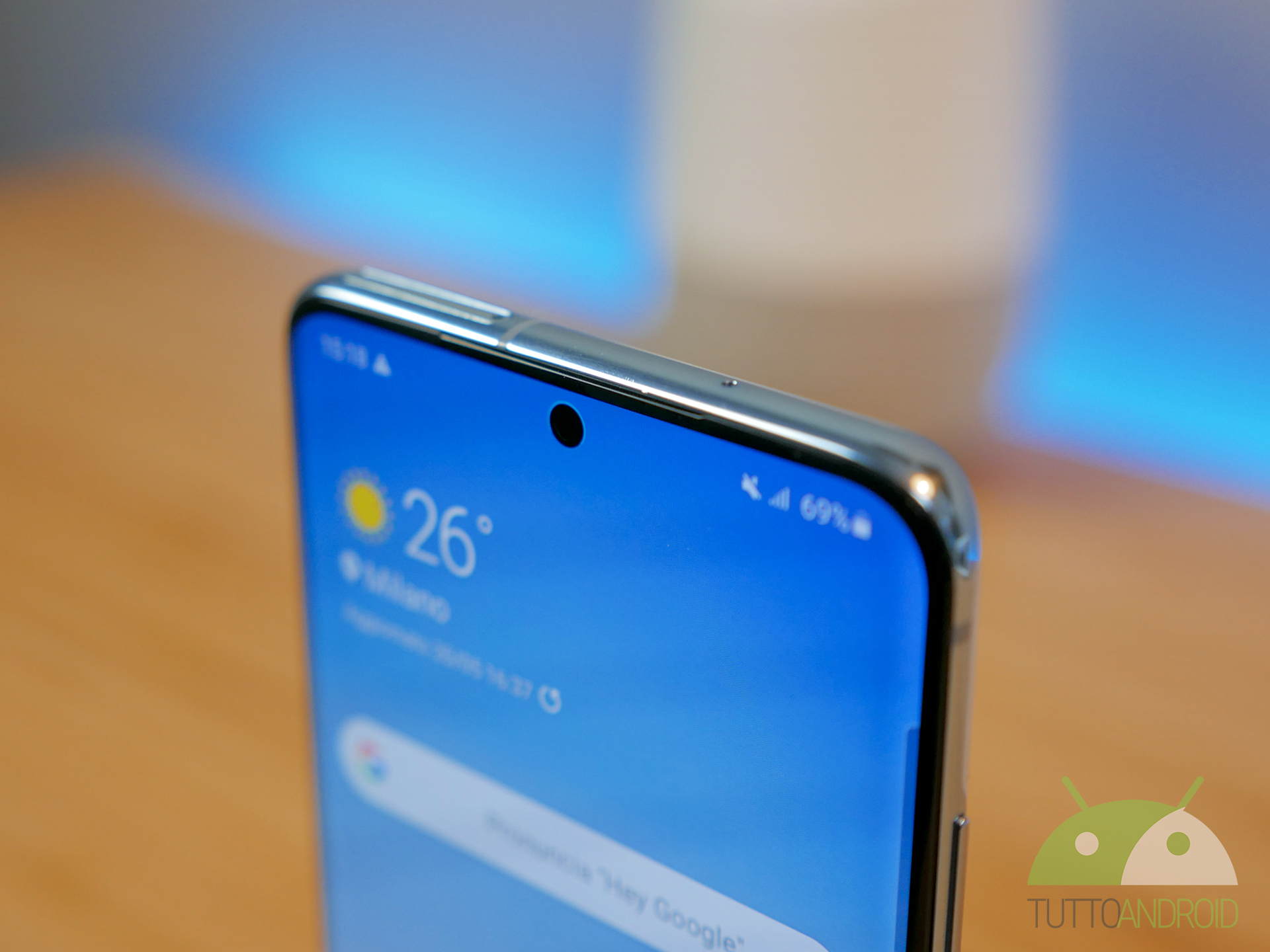 Samsung Galaxy S20 foro display