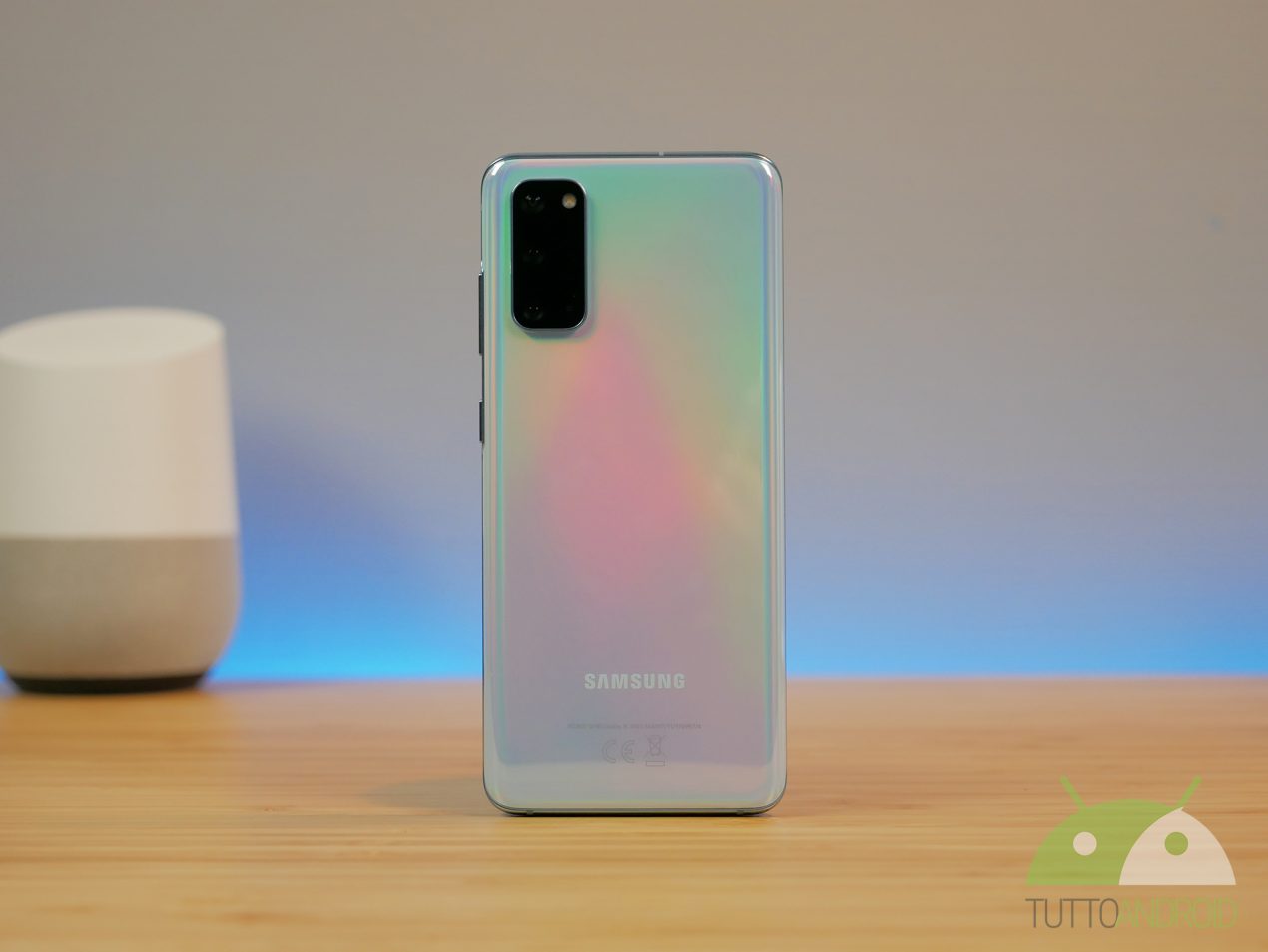 Aggiornamenti per Samsung, Motorola e OnePlus: non solo patch di sicurezza