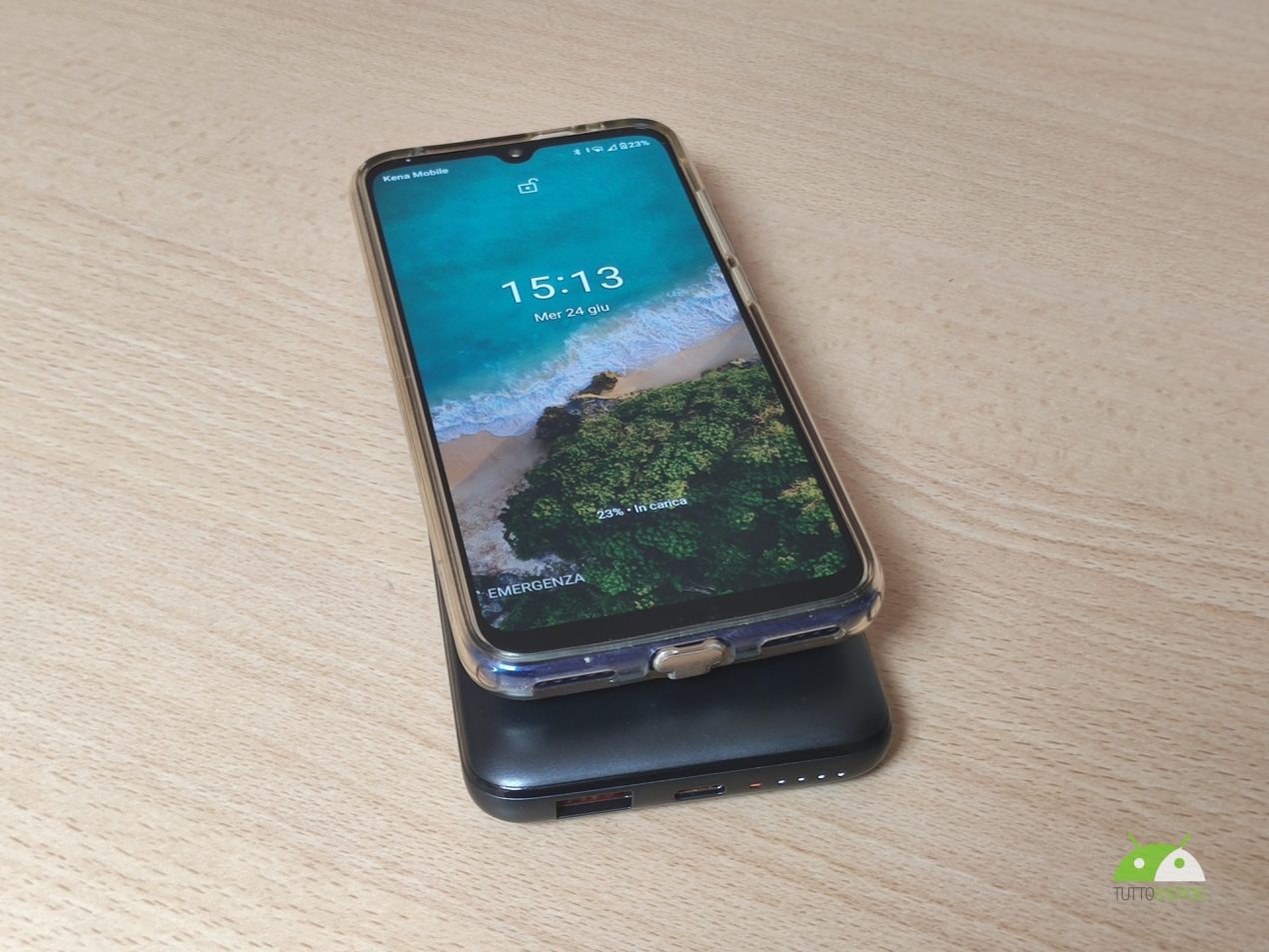 Come aggiungere la ricarica wireless a qualsiasi smartphone