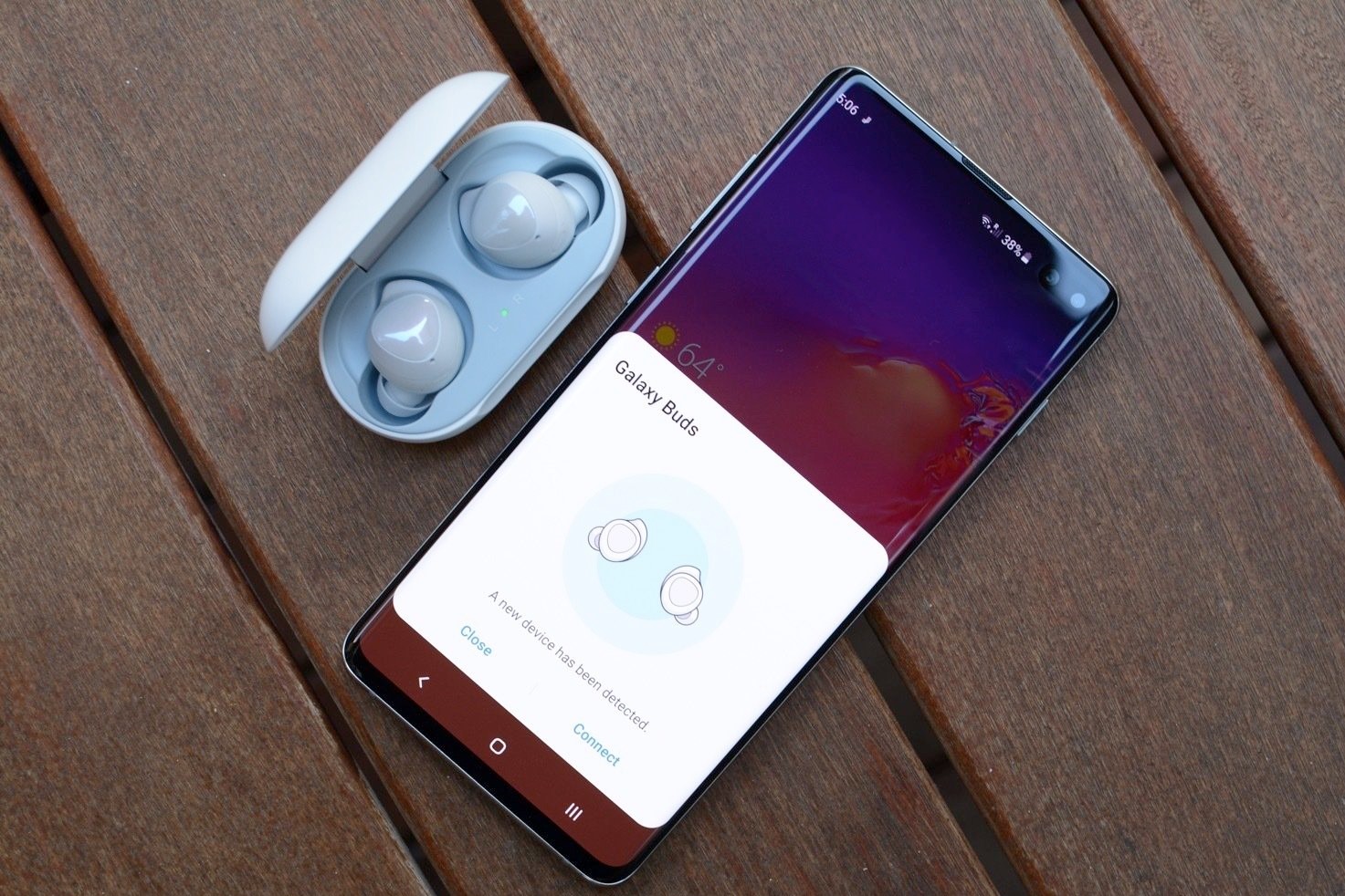 I Samsung Galaxy Buds Live sono i primi auricolari a forma di fagiolo I Samsung Galaxy Buds Live sono i primi auricolari a forma di fagiolo