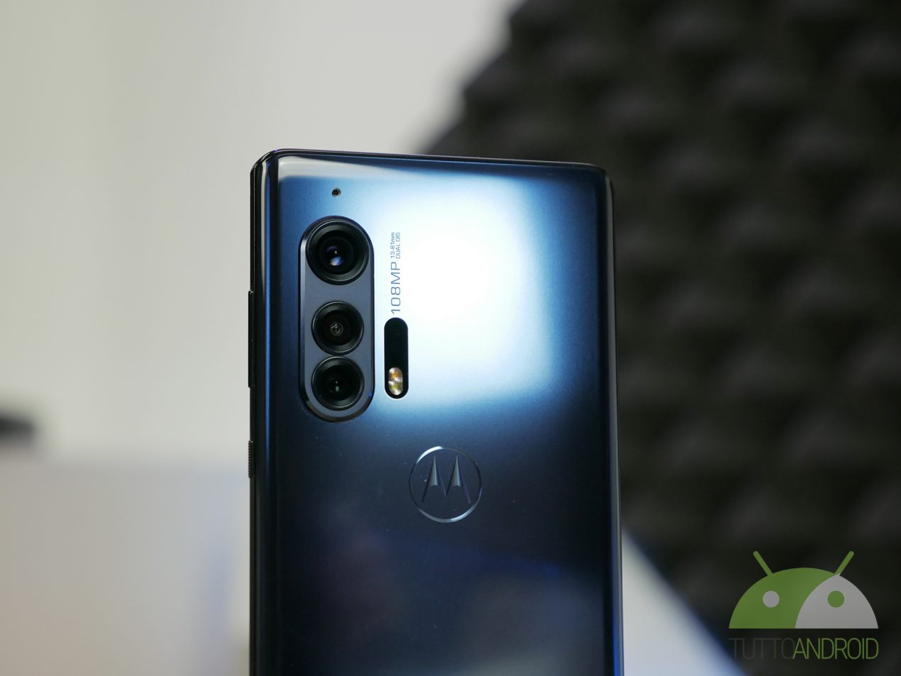 Motorola Edge 20 e Edge 20 Pro non hanno più segreti grazie a questo leak