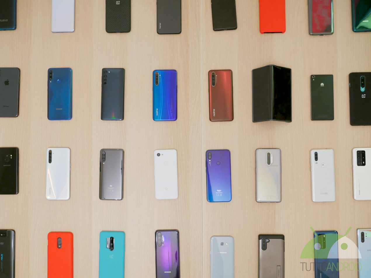 Aggiornamenti per Xiaomi Mi 10 Pro e Samsung Galaxy S10 Lite e un po' di modding