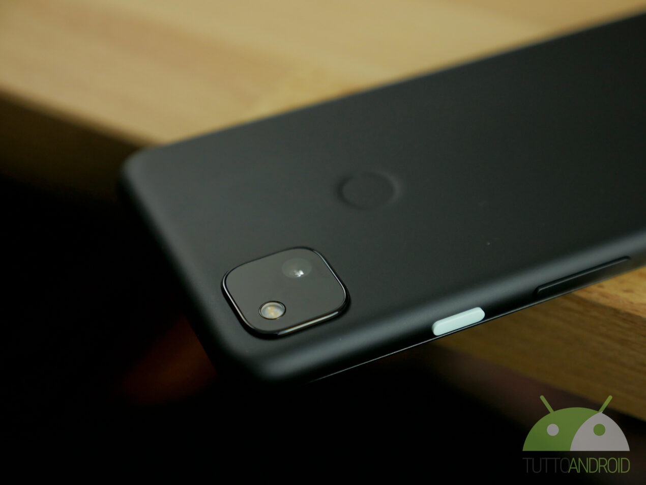 Autonomia ridotta di più del 40%, ma non solo: un brutto colpo per Google Pixel 4a