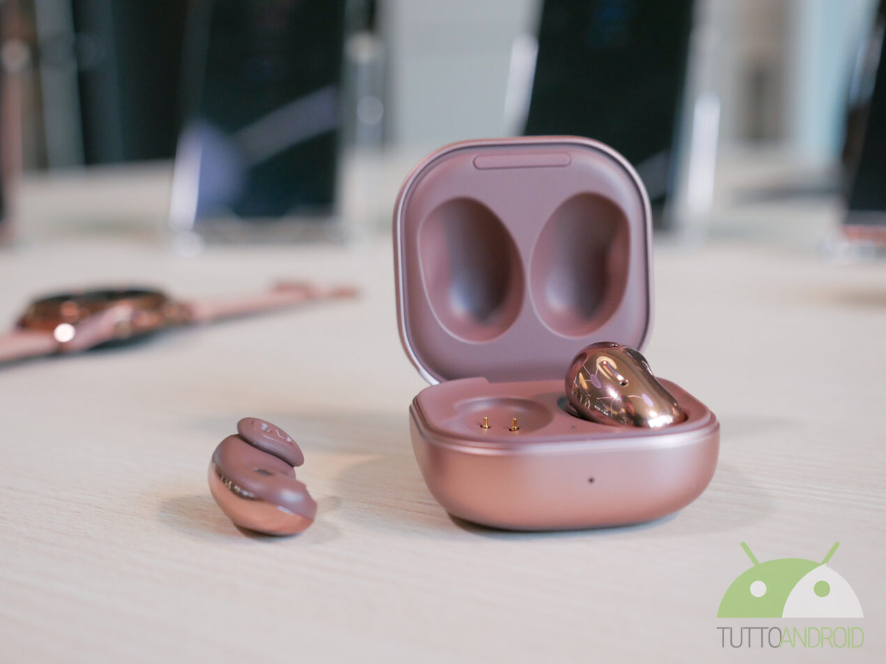 Samsung Galaxy Buds2, Watch4 e non solo a prezzi assurdi da Unieuro con coupon