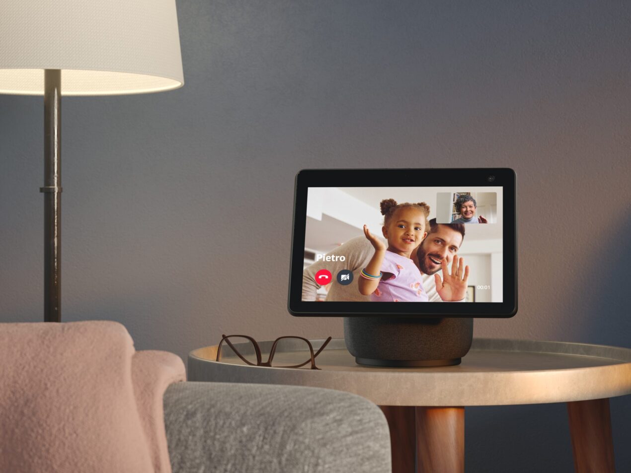 Amazon rinnova la famiglia di dispositivi Echo, reinventati dentro e fuori