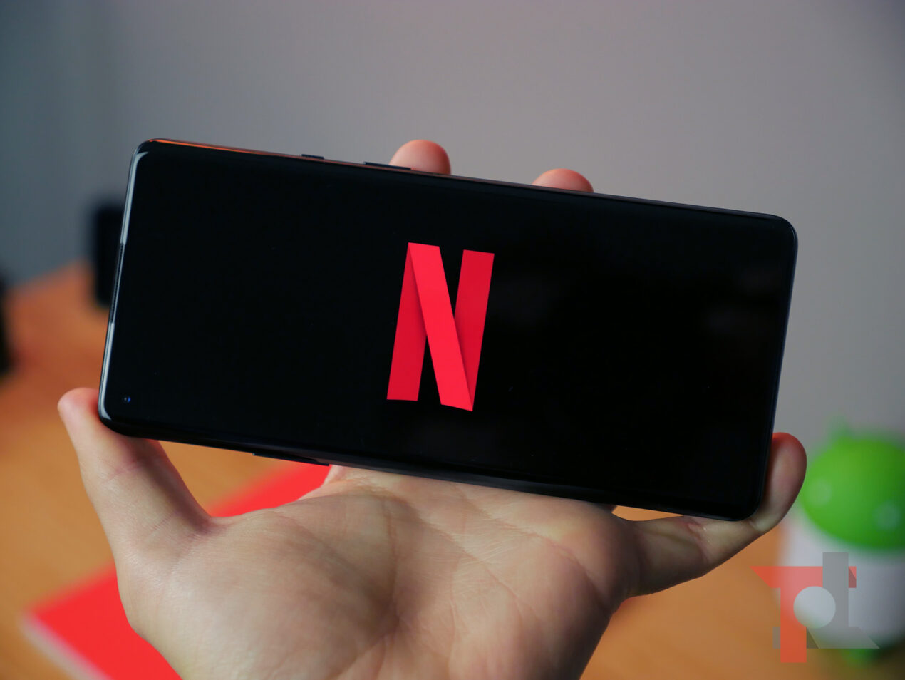 Netflix certifica HD e HDR10 alcuni smartphone Sony e Nokia
