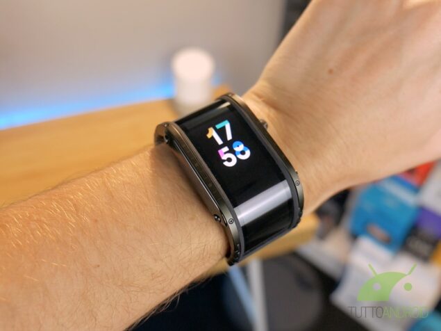 Recensione Nubia Watch smartwatch pieghevole