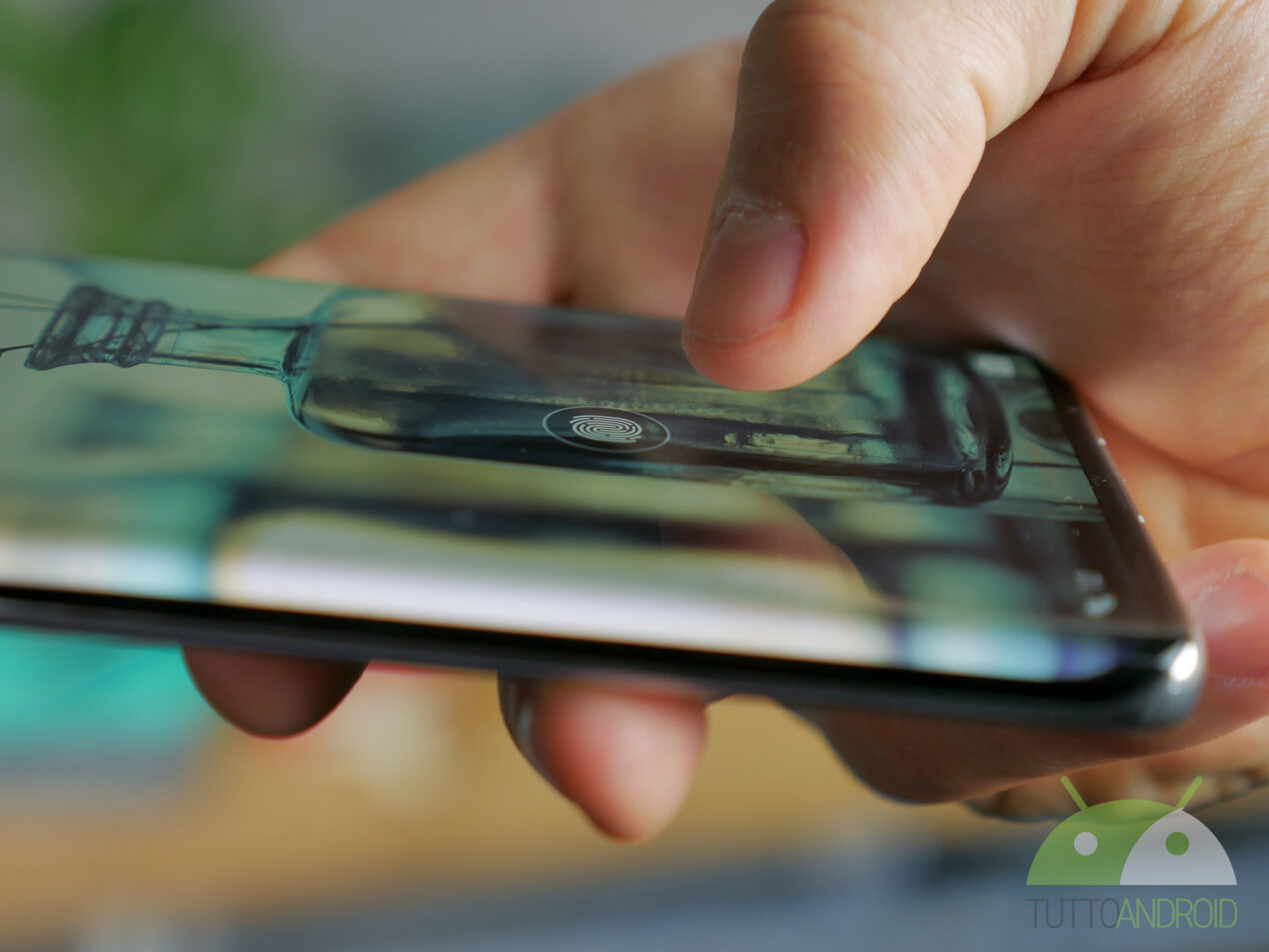 Huawei lavora per migliorare l'efficienza dello scanner di impronte digitali
