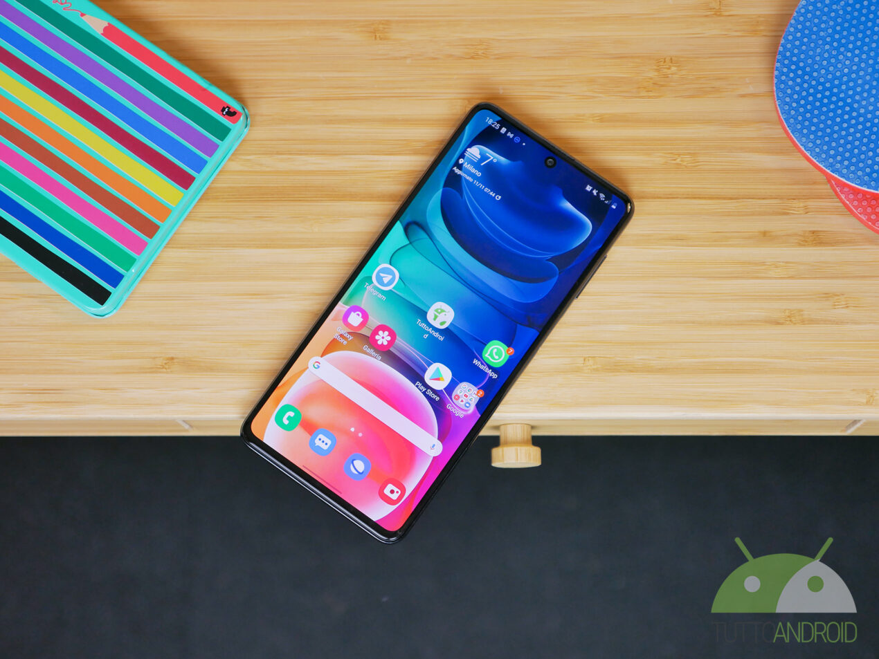 Oggi un mare di aggiornamenti per alcuni dispositivi Huawei, Realme e Samsung