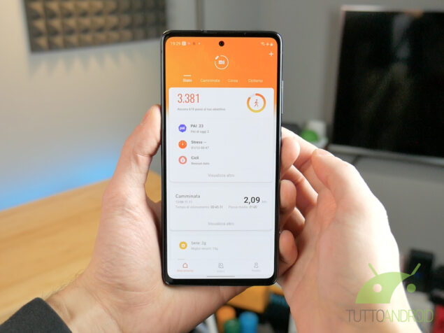 Xiaomi Mi Band 5 vs Amazfit Band 5