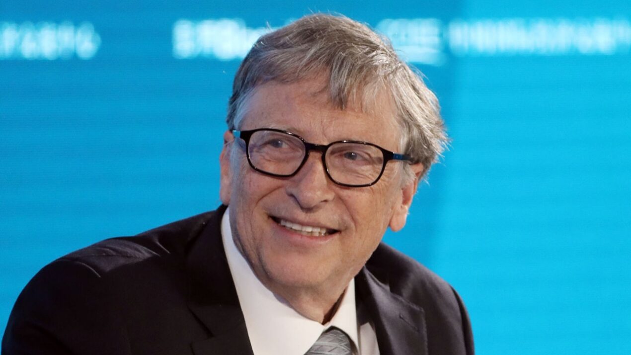 Bill Gates cambia smartphone. Quale utilizza adesso? Ecco la risposta