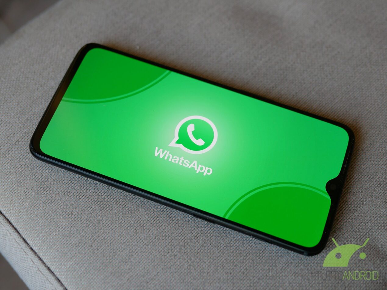 WhatsApp farà trasferire la cronologia delle chat su un altro numero