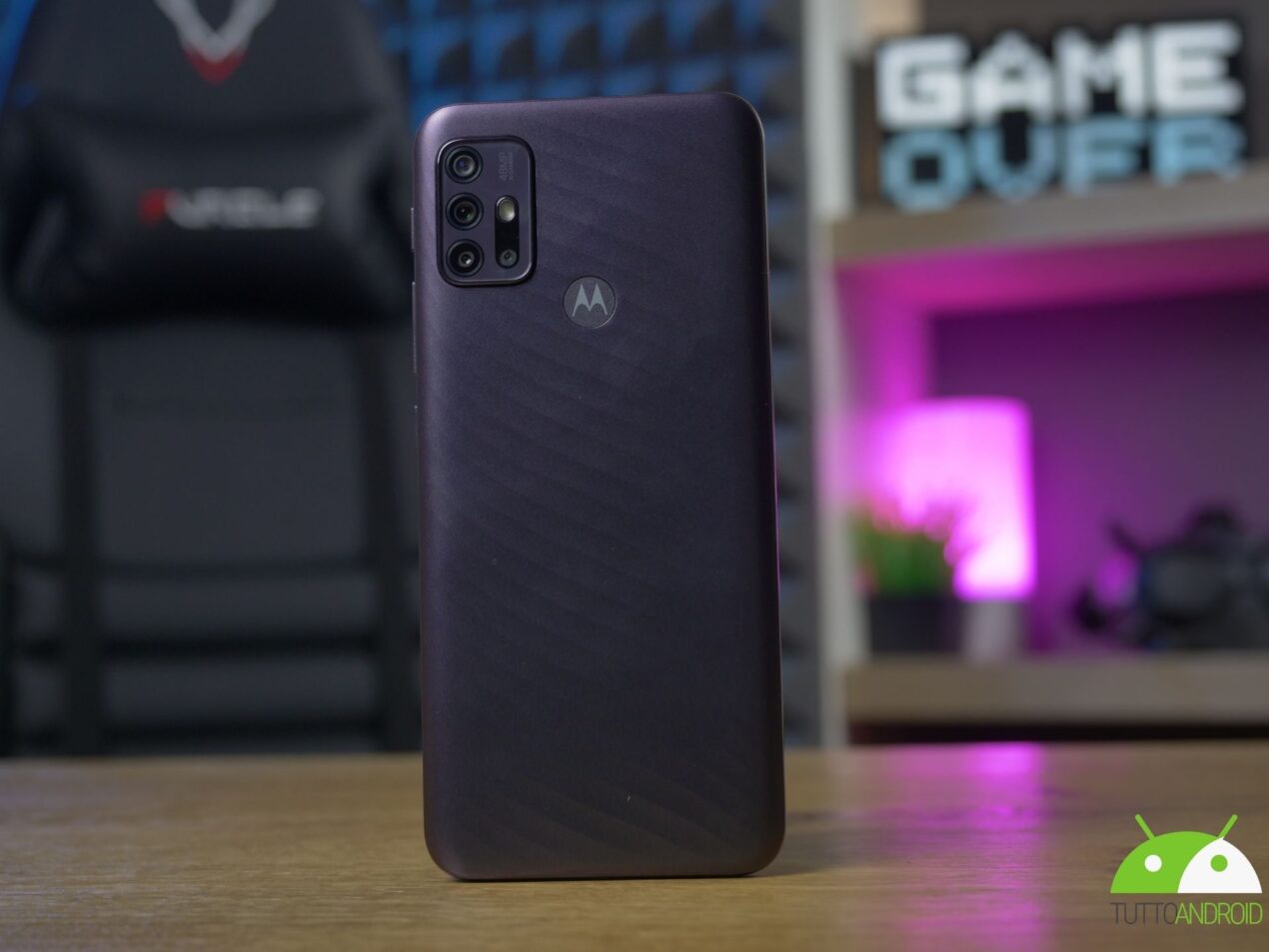Motorola Moto G22: nuovi render per il futuro entry level con display OLED