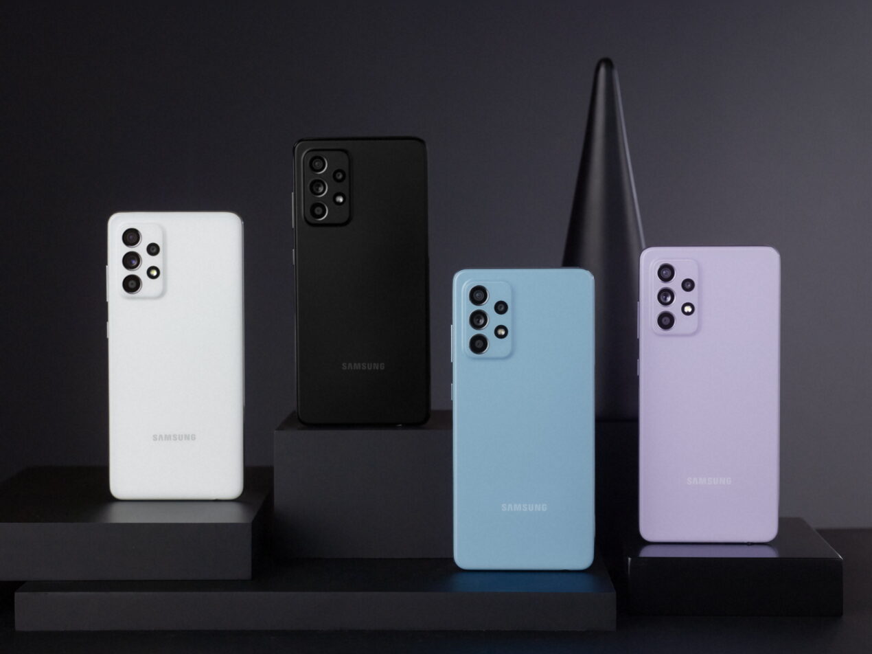 Samsung Galaxy A52, A52 5G e A72 ufficiali con Android 11 e supporto di 4 anni