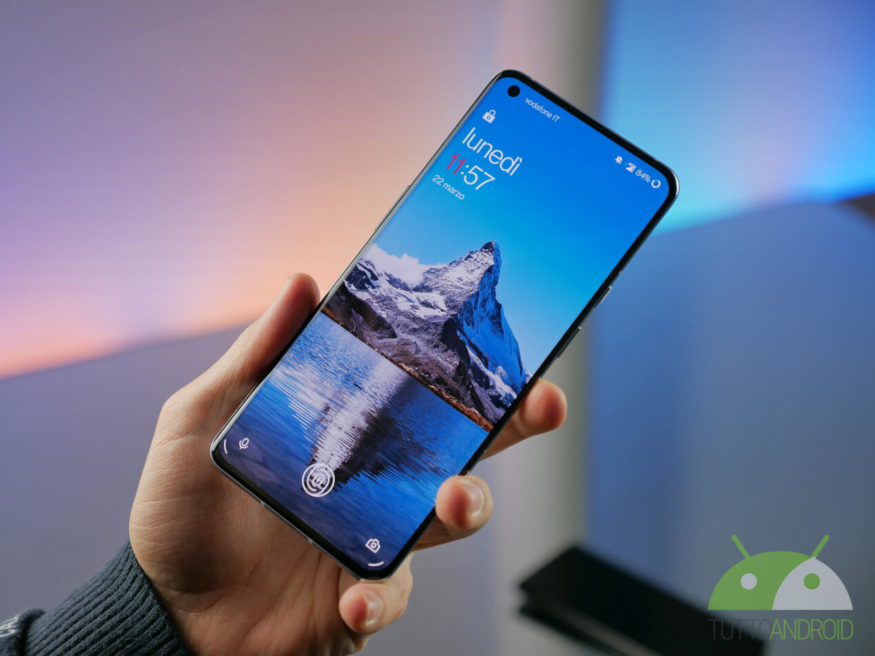 L'aggiornamento a OxygenOS 12 per OnePlus 9 e 9 Pro è stato sospeso