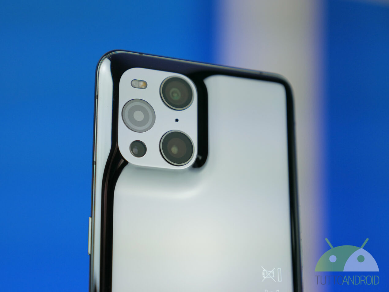 Non lasciatevi scappare queste offerte per OPPO Find X3 Pro e Realme 8 5G