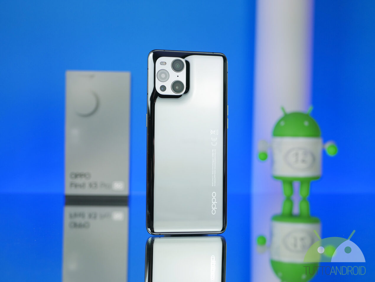 Oppo Find X3 Pro scende ancora di prezzo, adesso l'occasione è buona
