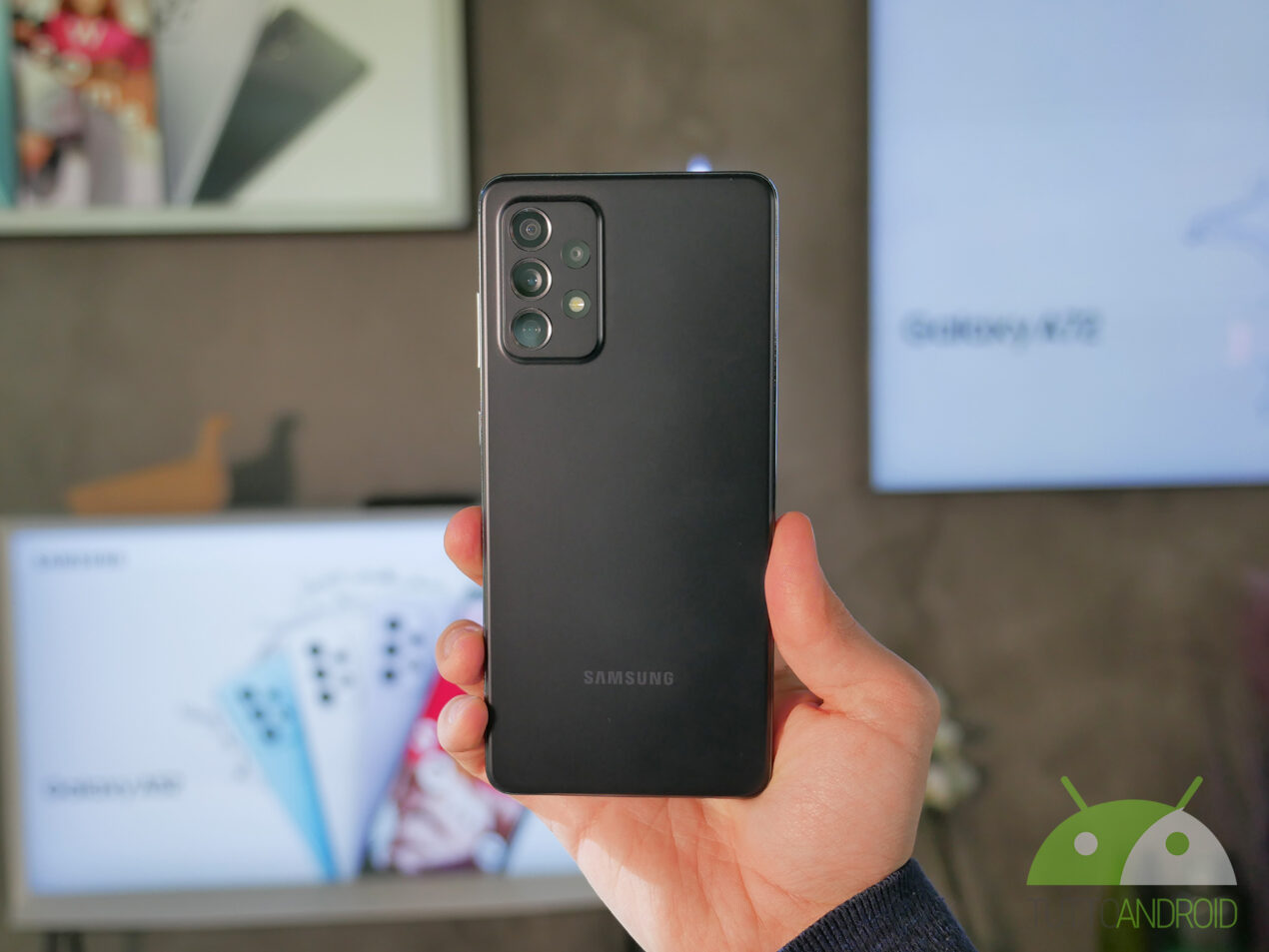Aggiornamenti per Samsung Galaxy A72, A30, Note 10 Lite e i Huawei Mate 20
