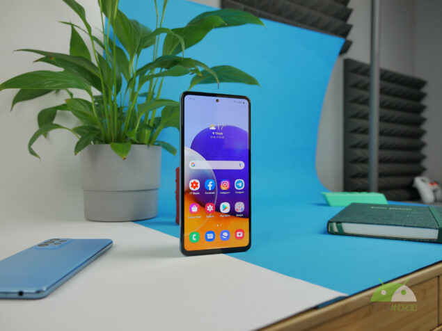 Samsung Galaxy A72 recensione foto