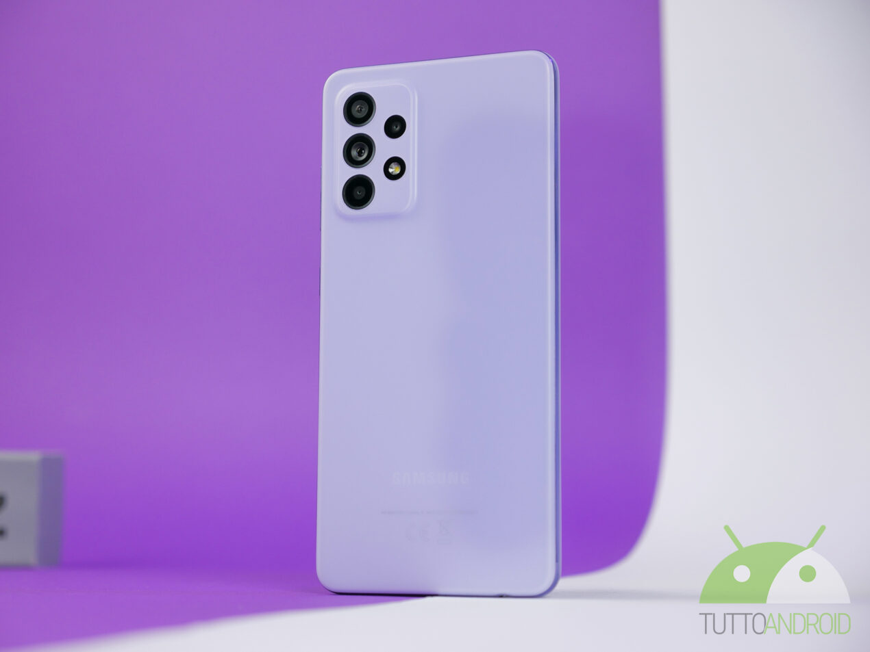 Un tris di Samsung Galaxy si aggiorna insieme a POCO M2 e Realme 8 5G