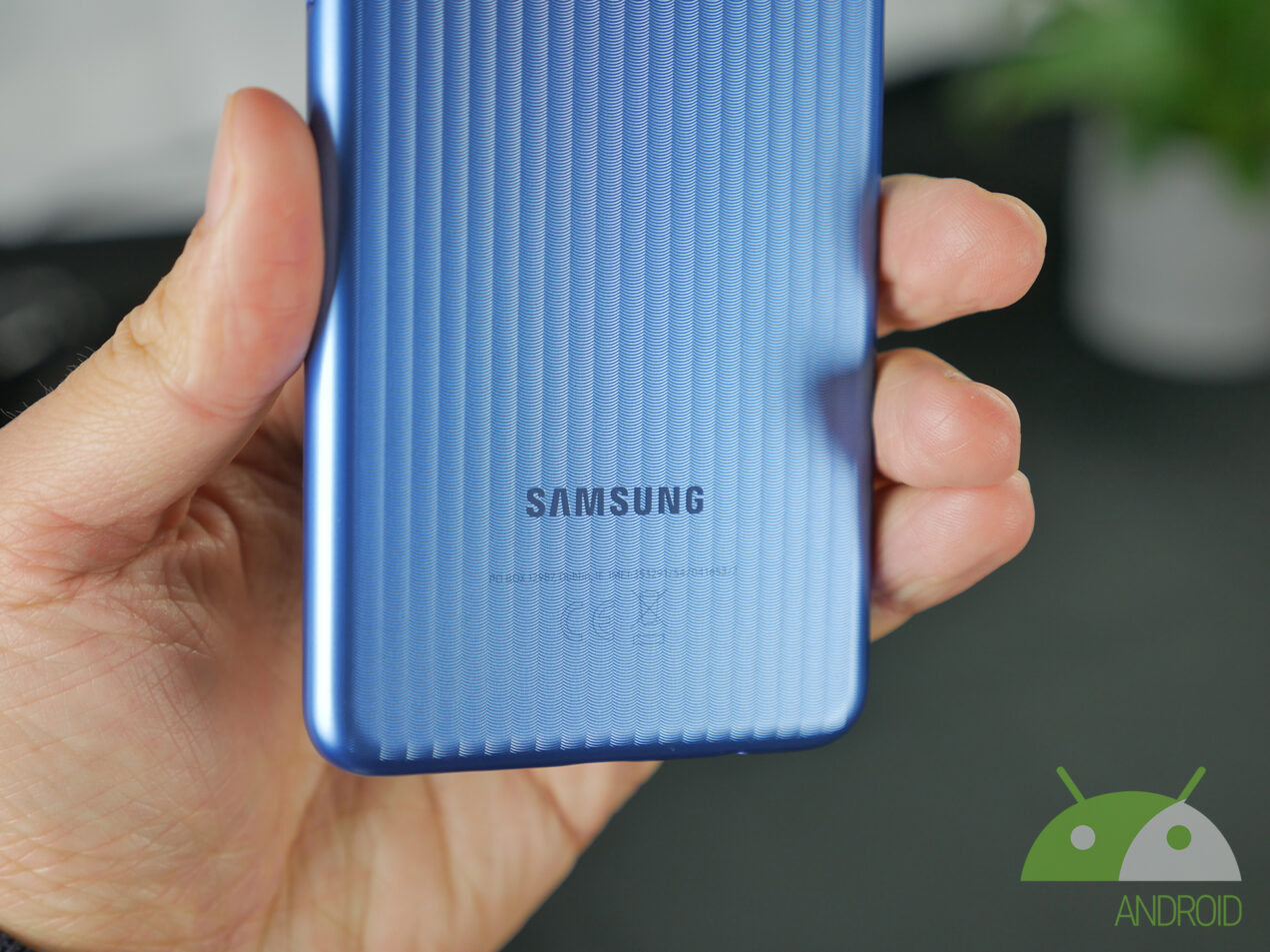 Aggiornamenti con Android 11 e patch di sicurezza per questi smartphone Samsung