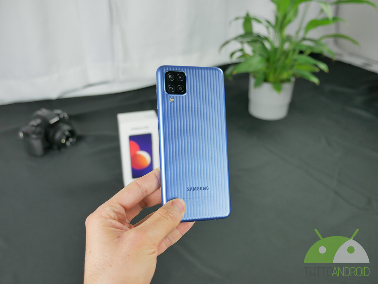 Samsung Galaxy M12 riceve Android 13; patch di dicembre per altri dispositivi