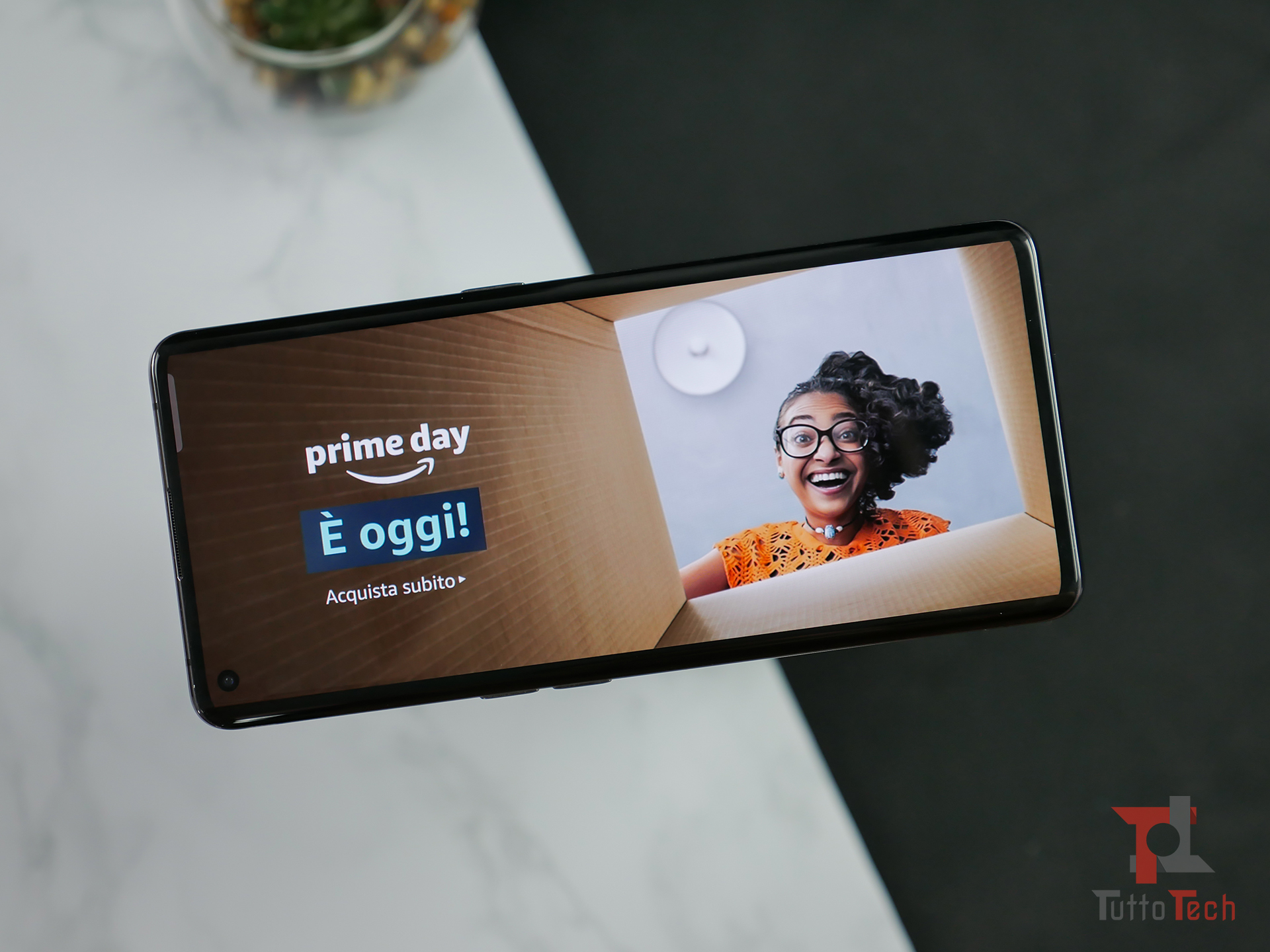 Questo lettore di carte, con supporto a Google Pay e Apple Pay, è in offerta a 14,99 euro Questo lettore di carte, con supporto a Google Pay e Apple Pay, è in offerta a 14,99 euro