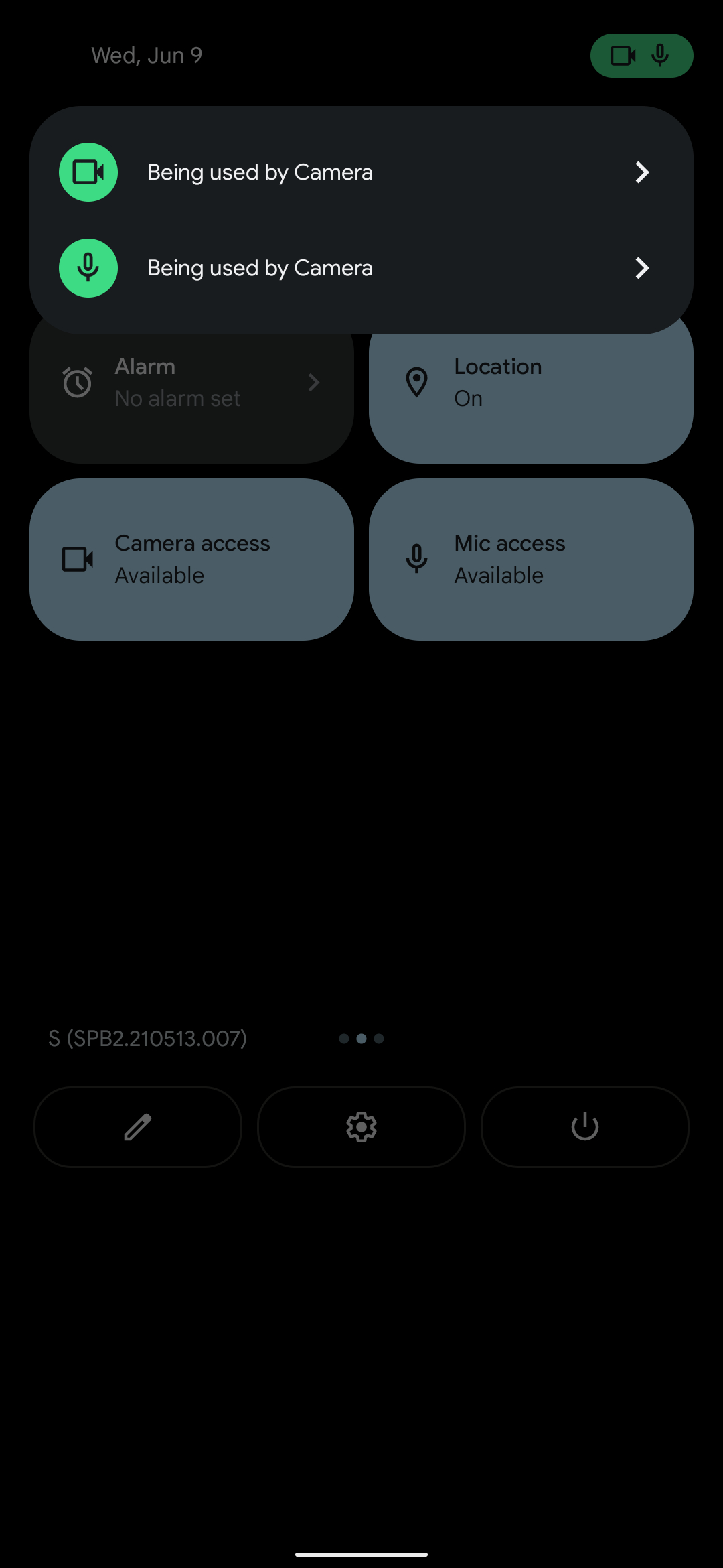 Come disattivare gli indicatori di fotocamera e microfono di Android 12 