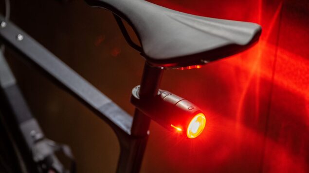 vodafone curve bike light & gps tracker ufficiale specifiche prezzo
