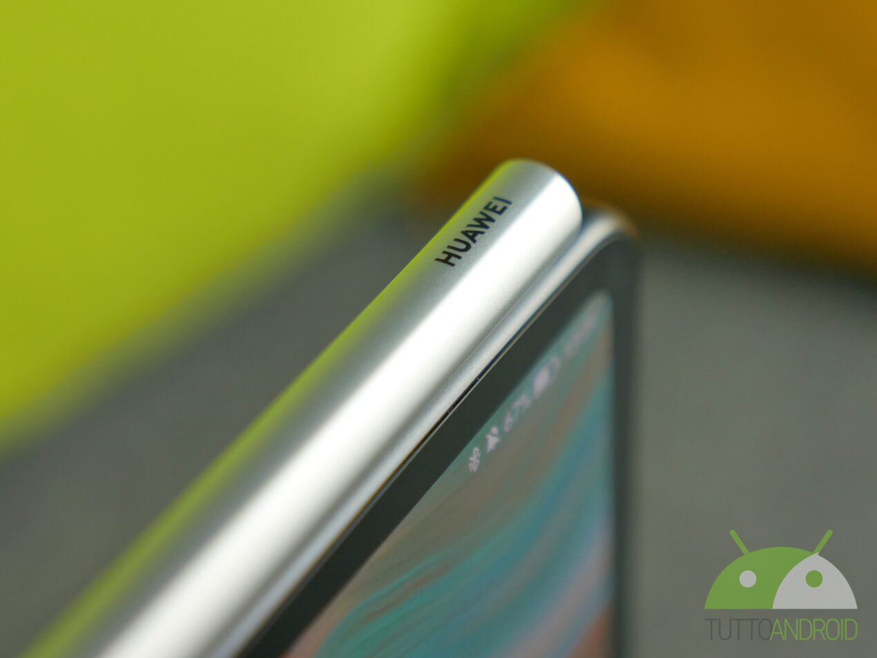 Huawei Mate XT in arrivo: ecco quando vedremo il 